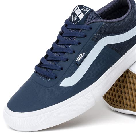 vans shoes for men.